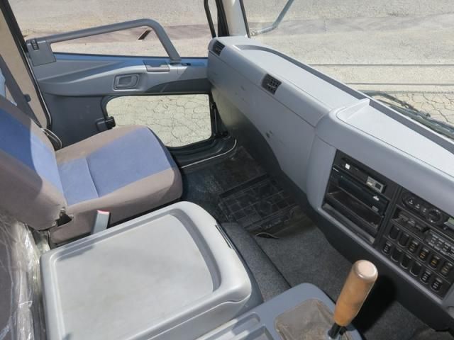 MITSUBISHI FUSOU FIGHTER 2017 Image 31