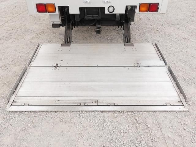 MITSUBISHI FUSOU FIGHTER 2014 Image 31