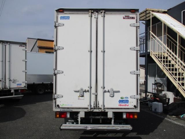 ISUZU ELF 2018 Image 31