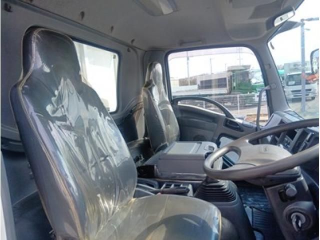 ISUZU FORWARD 2017 Image 31