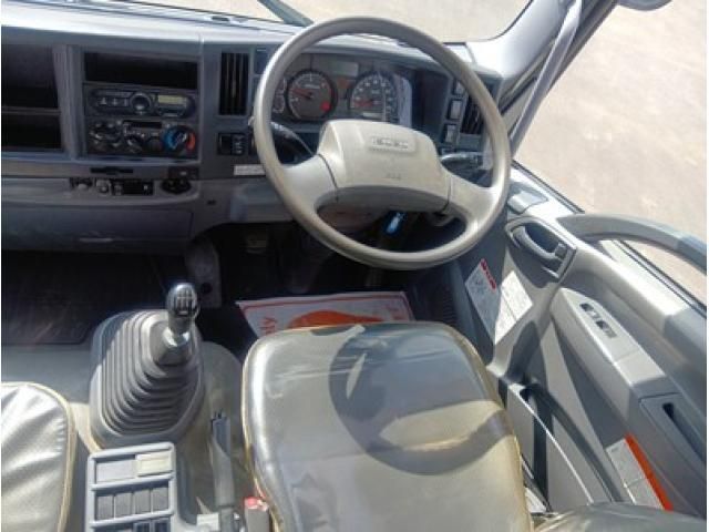 ISUZU FORWARD 2017 Image 31