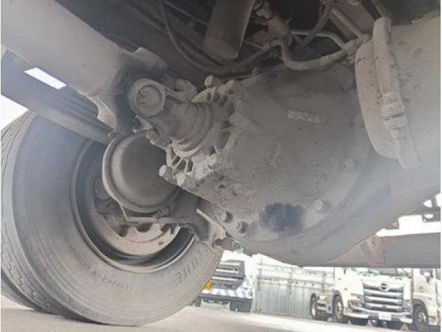 HINO RANGER 2004 Image 31