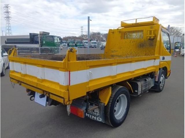 HINO DUTRO 2018 Image 31