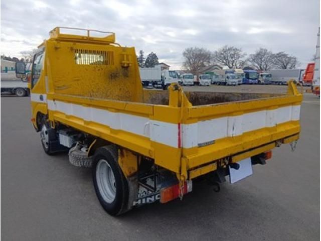 HINO DUTRO 2018 Image 31