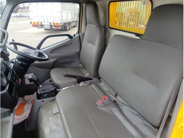 HINO DUTRO 2018 Image 31