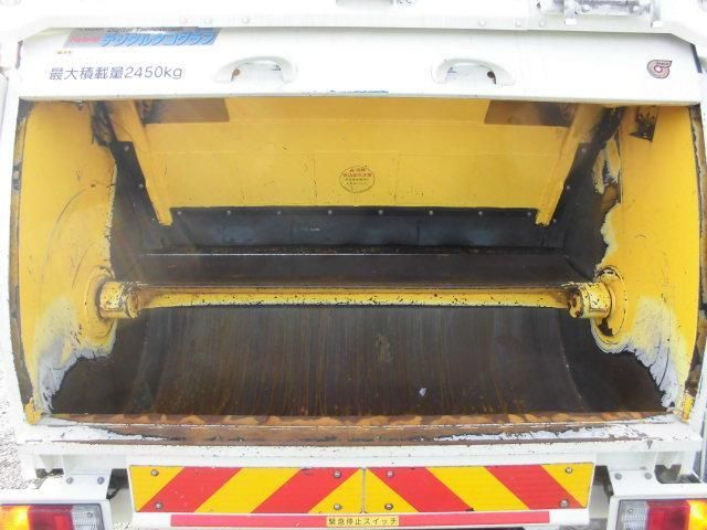 HINO DUTRO 2019 Image 31