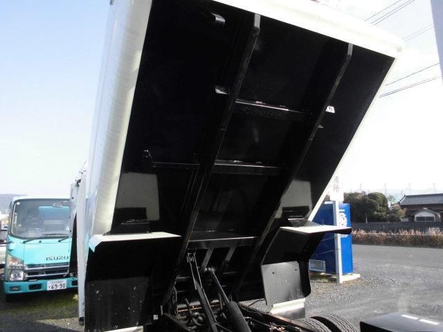 HINO DUTRO 2019 Image 31