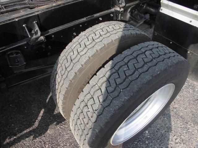 HINO DUTRO 2019 Image 31