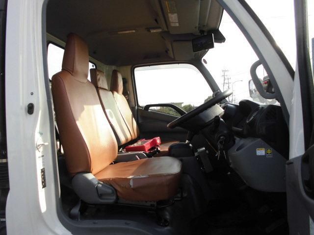 HINO DUTRO 2019 Image 31