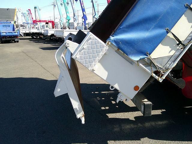 MITSUBISHI FUSOU SUPER GREAT 2013 Image 31