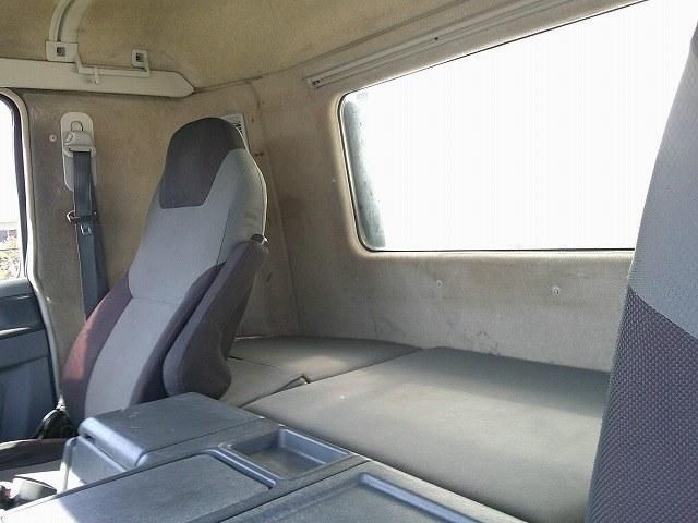 MITSUBISHI FUSOU SUPER GREAT 2013 Image 31