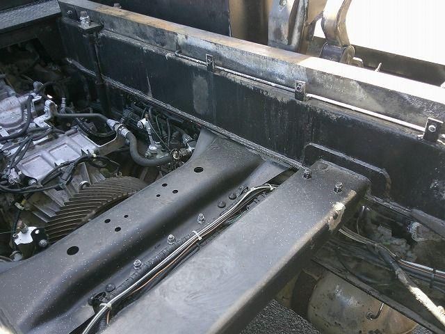 MITSUBISHI FUSOU SUPER GREAT 2013 Image 31