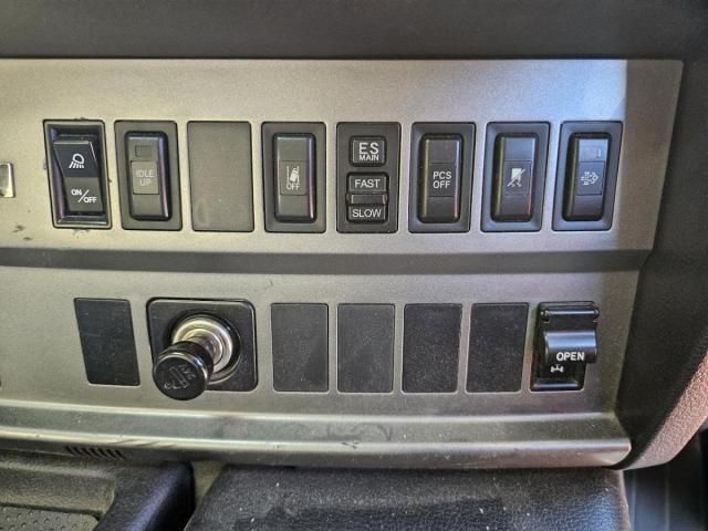 HINO PROFIA 2015 Image 31