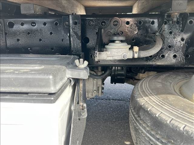 ISUZU  2014 Image 31