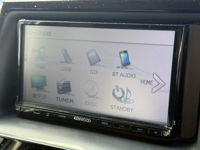 TOYOTA NOAH HYBRID 2014 Image 31