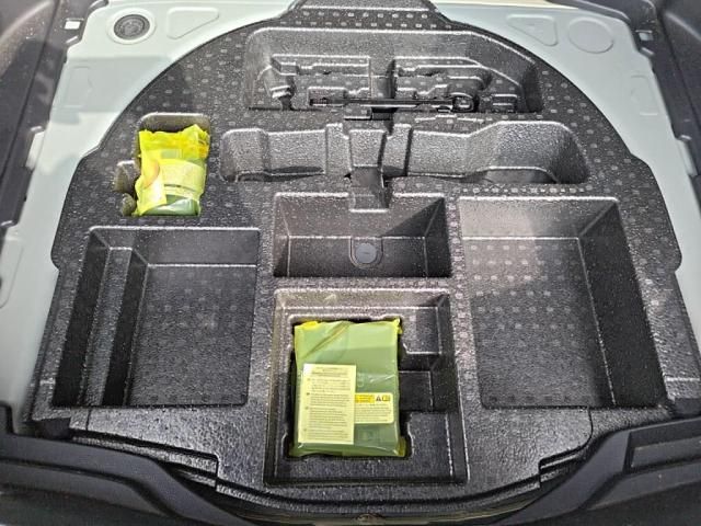 TOYOTA COROLLA CROSS HYBRID 2022 Image 31