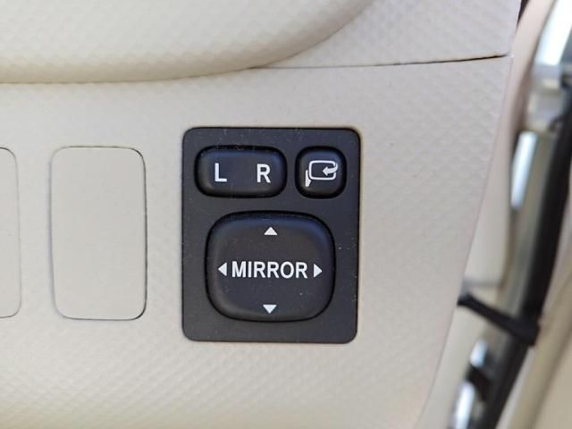 TOYOTA PORTE 2011 Image 31