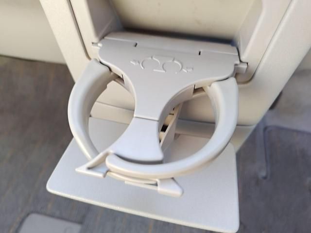 TOYOTA PORTE 2011 Image 31