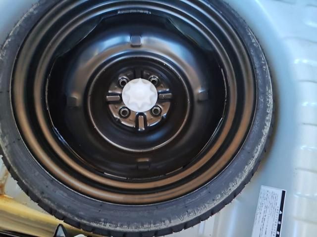 TOYOTA PORTE 2011 Image 31