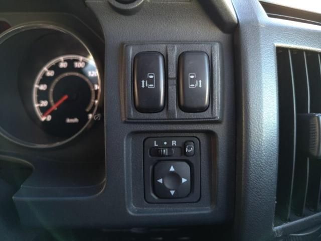 MITSUBISHI DELICA D:5 4WD 2013 Image 31