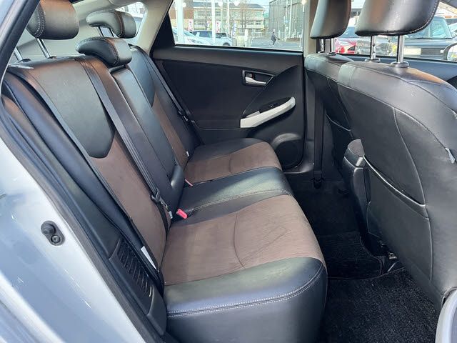 TOYOTA PRIUS 2015 Image 31