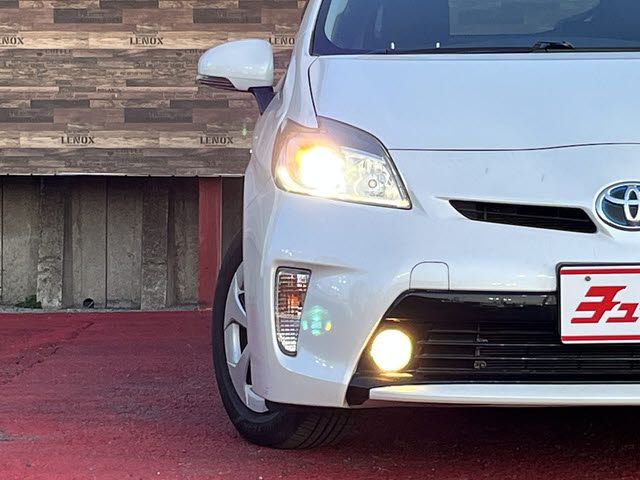 TOYOTA PRIUS 2015 Image 31