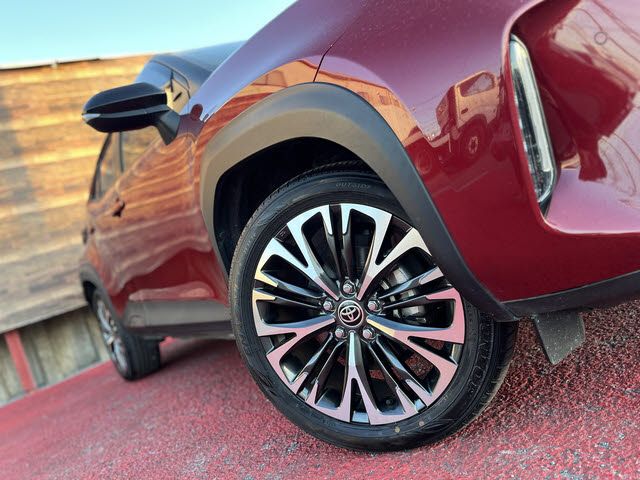 TOYOTA YARIS CROSS HYBRID 2023 Image 31