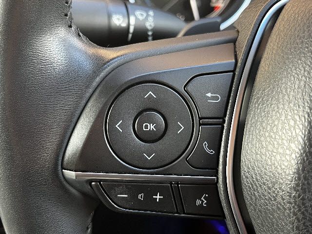 TOYOTA CAMRY HYBRID 2020 Image 31