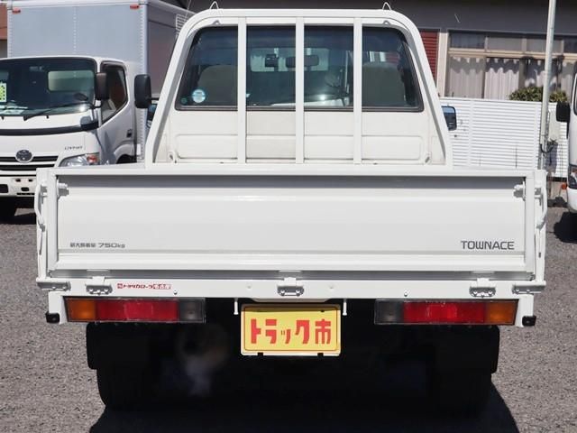 TOYOTA TOWNACE TRUCK 2WD 2001 Image 31