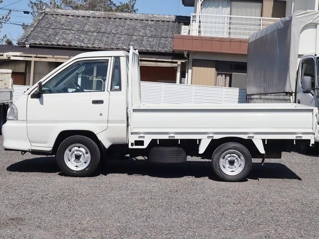 TOYOTA TOWNACE TRUCK 2WD 2001 Image 31