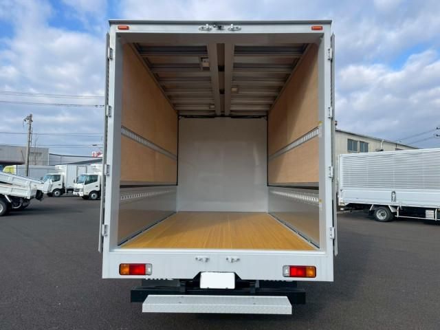 HINO DUTRO 2024 Image 31