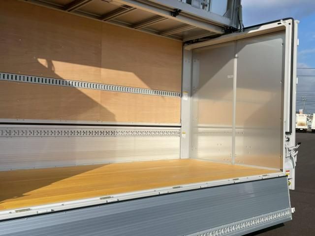 HINO DUTRO 2024 Image 31