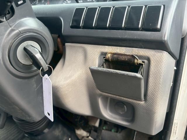 ISUZU ELF 2014 Image 31