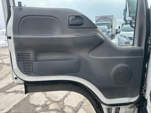 ISUZU ELF 2014 Image 31