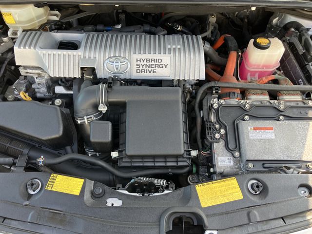 TOYOTA PRIUS 2012 Image 31