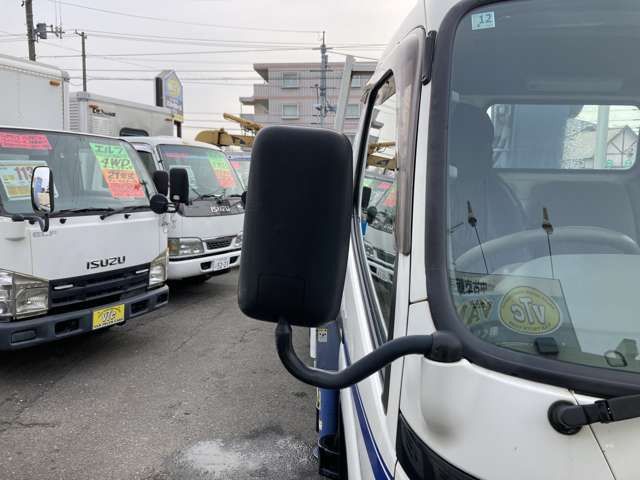 HINO DUTRO 2004 Image 31