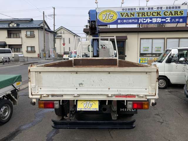 HINO DUTRO 2004 Image 31