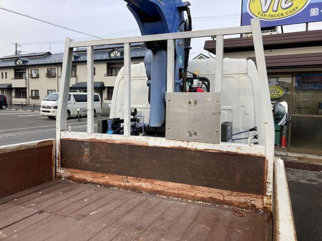 HINO DUTRO 2004 Image 31