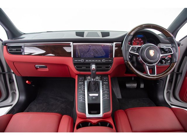 PORSCHE MACAN 2021 Image 31