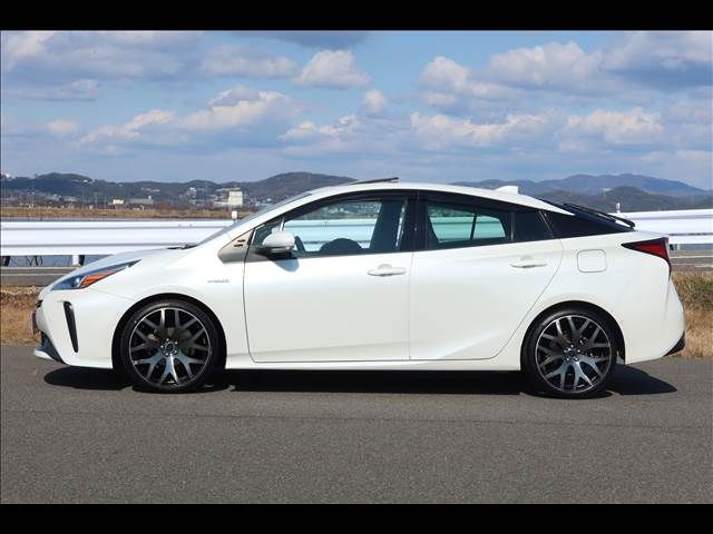 TOYOTA PRIUS 2020 Image 31