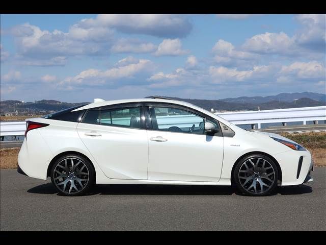 TOYOTA PRIUS 2020 Image 31