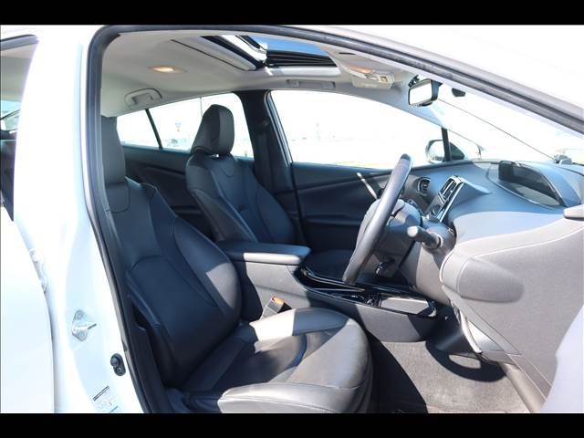 TOYOTA PRIUS 2020 Image 31