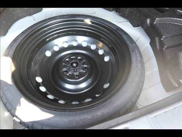 TOYOTA PRIUS 2020 Image 31