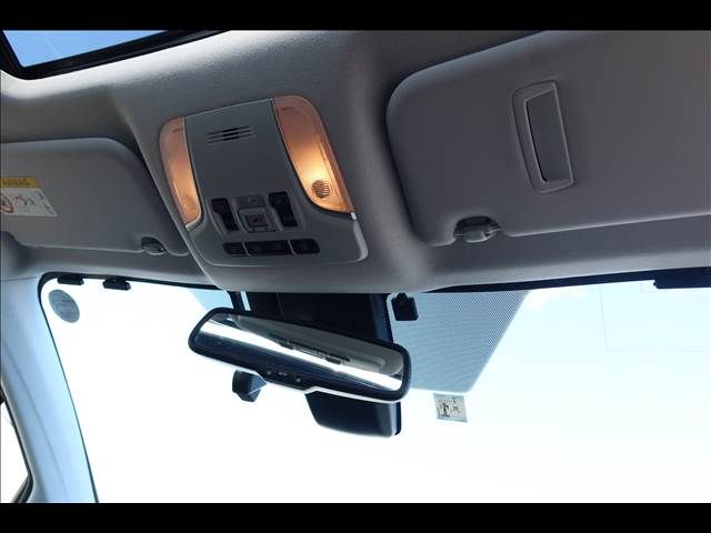 TOYOTA PRIUS 2020 Image 31