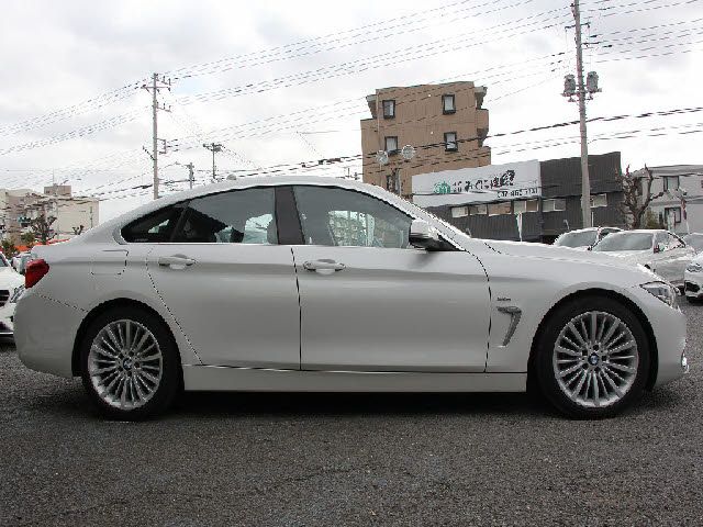 BMW 4SERIES GRAN COU 2017 Image 31