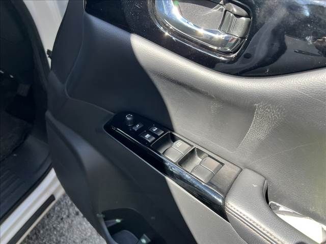 NISSAN ELGRAND 2024 Image 31