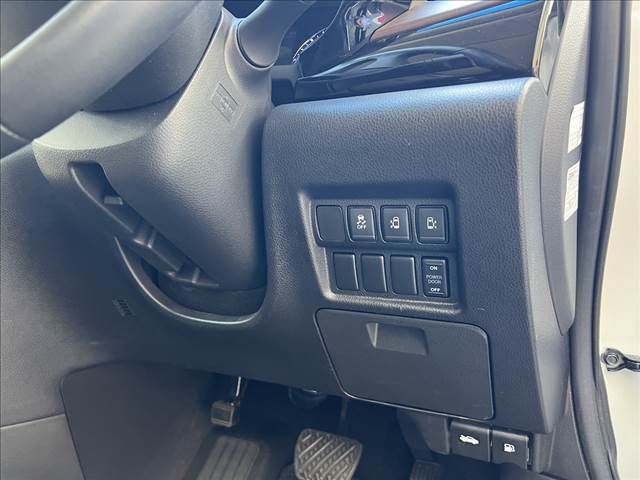 NISSAN ELGRAND 2024 Image 31