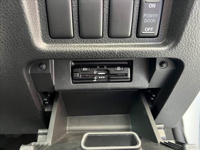 NISSAN ELGRAND 2024 Image 31