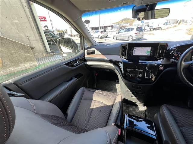 NISSAN ELGRAND 2024 Image 31