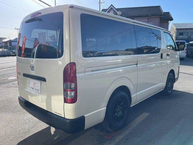 TOYOTA HIACE VAN 1.25T 2WD 2021 Image 31